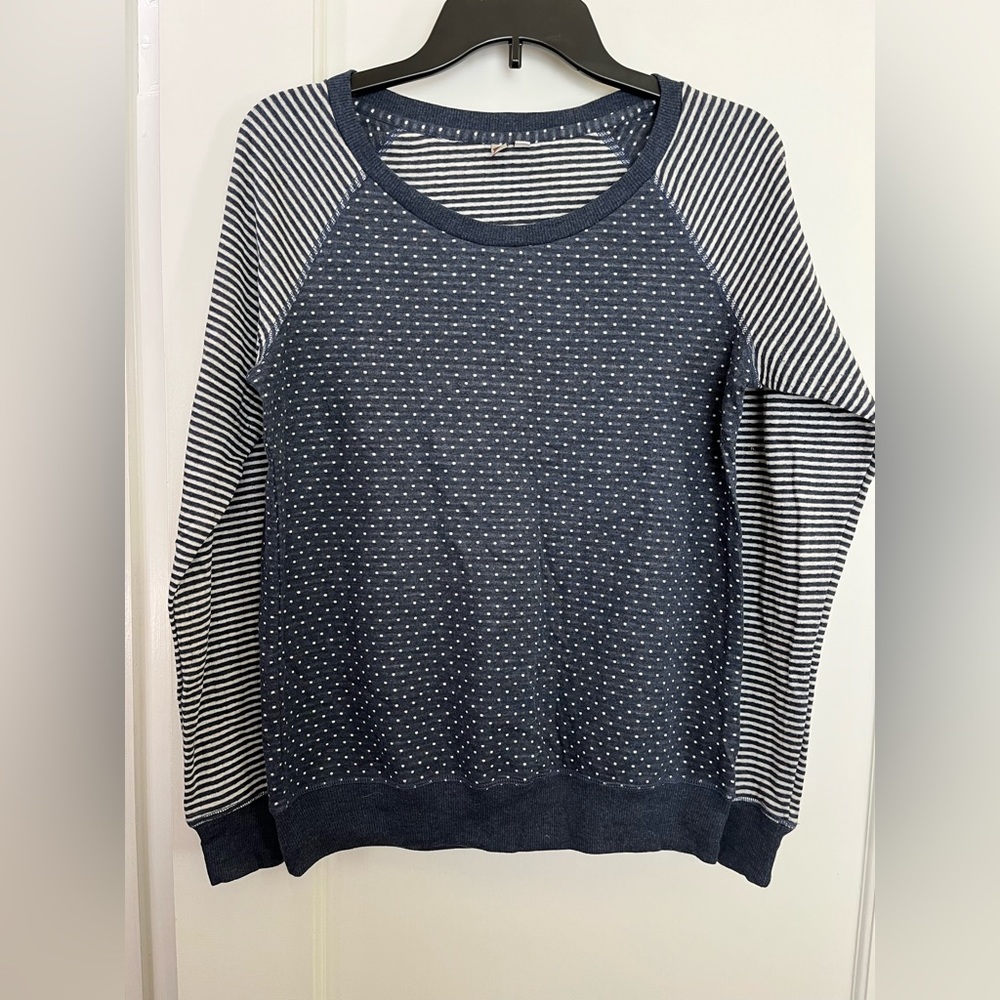 GUC Kut From The Kloth Pullover Size M